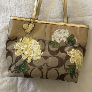 Coach shoulder bag